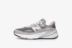 New Balance M990GL6